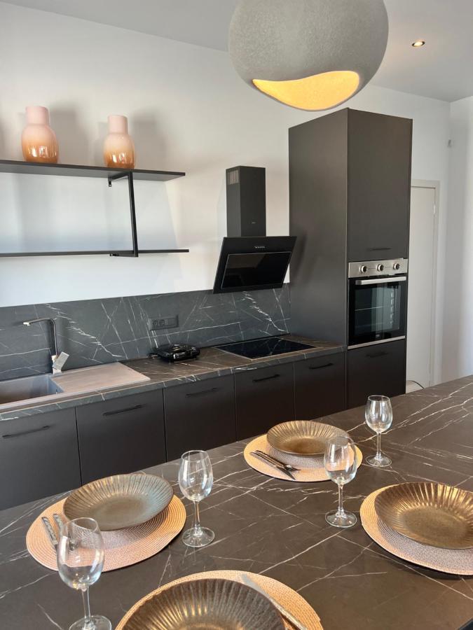 Cora May Central Villa With Private Pool 200M To The Beach Faliraki Buitenkant foto
