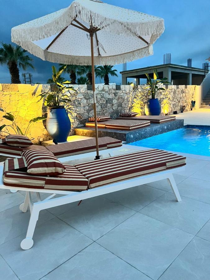 Cora May Central Villa With Private Pool 200M To The Beach Faliraki Buitenkant foto